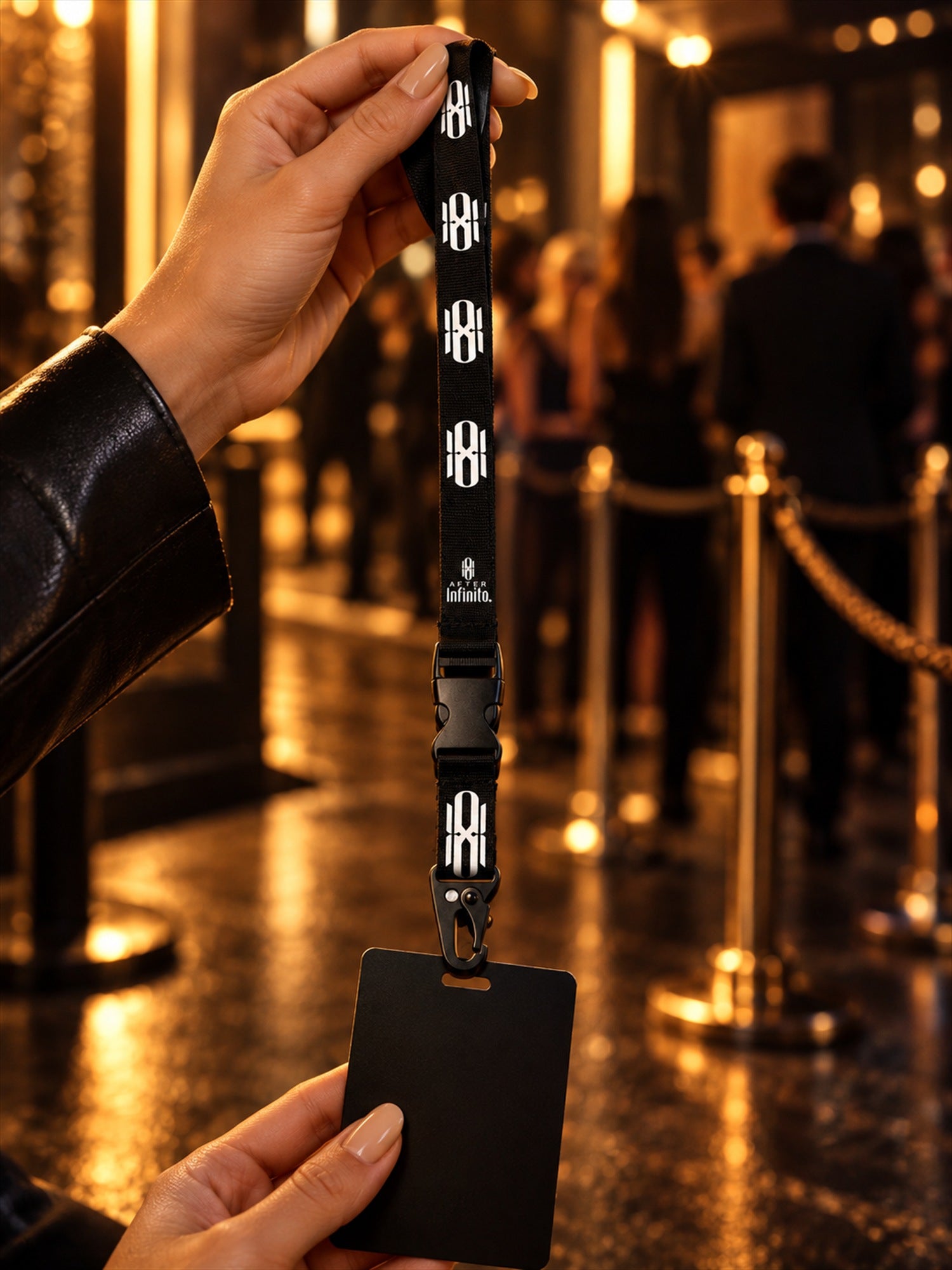 Infinito Lanyard styled after dark